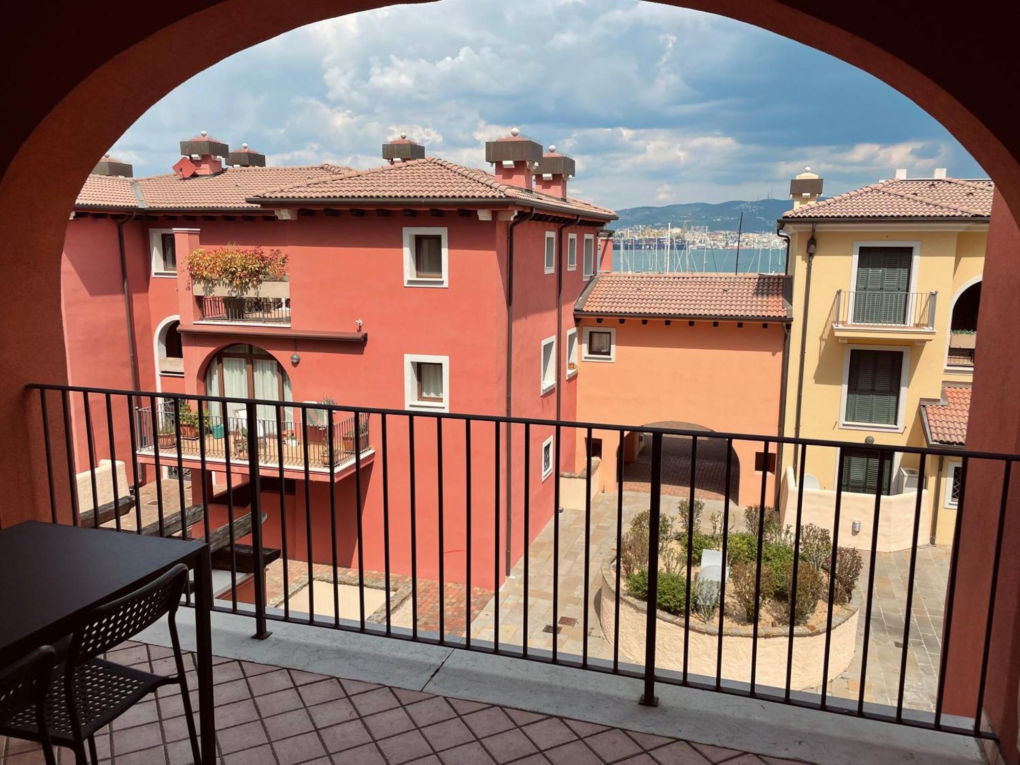 Apartment Aurelia มูเจีย ภายนอก รูปภาพ